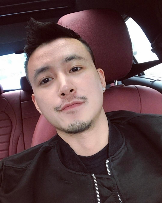 隆刘的第二张照片--唐山相亲服务中心