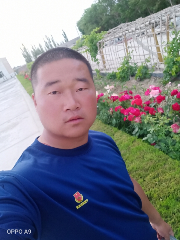 奋斗中的青春最美丽的第一张照片--唐山相亲服务中心