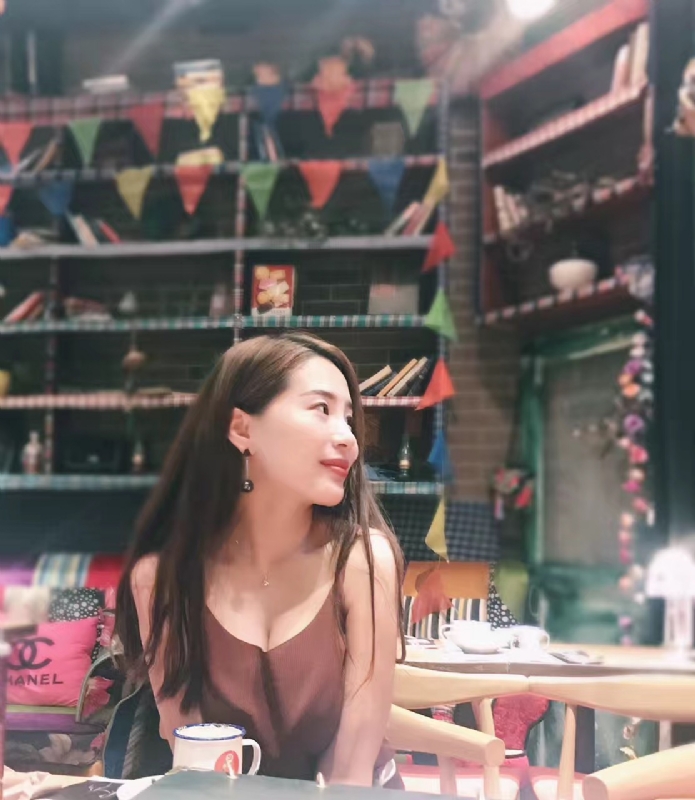 zoe的第二张照片--唐山相亲服务中心