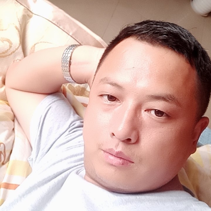 忘世情的第一张照片--唐山相亲服务中心