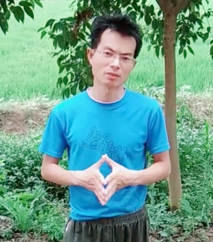 吴先生的第二张照片--唐山相亲服务中心