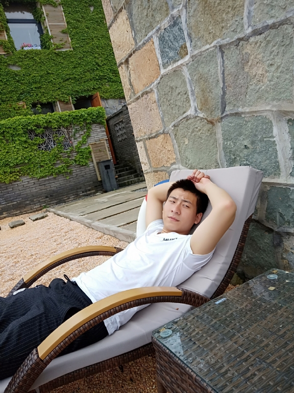 真心寻找另一半的第一张照片--唐山相亲服务中心