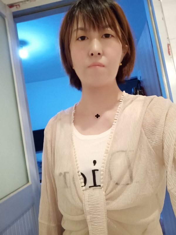 芬儿的第四张照片--唐山相亲服务中心