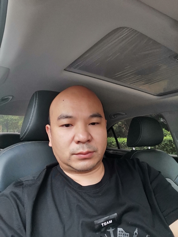 爷们已经老了的第一张照片--唐山相亲服务中心