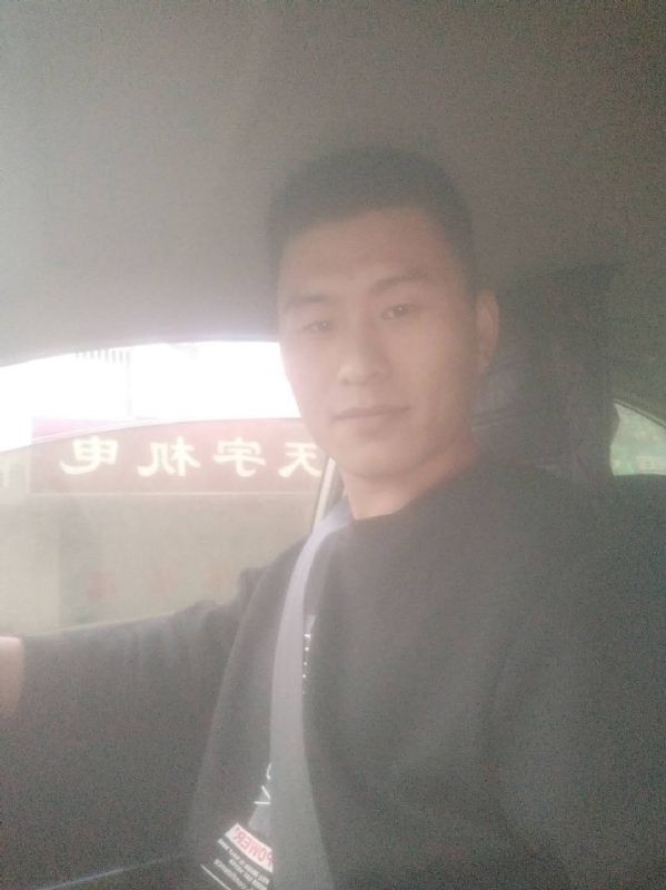 老鼠爱上猫的第一张照片--唐山相亲服务中心