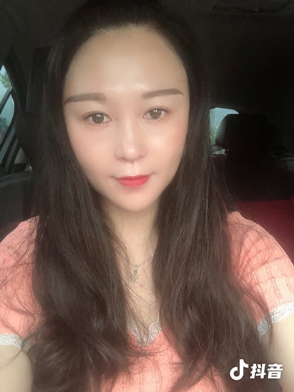 云云的第一张照片--唐山相亲服务中心