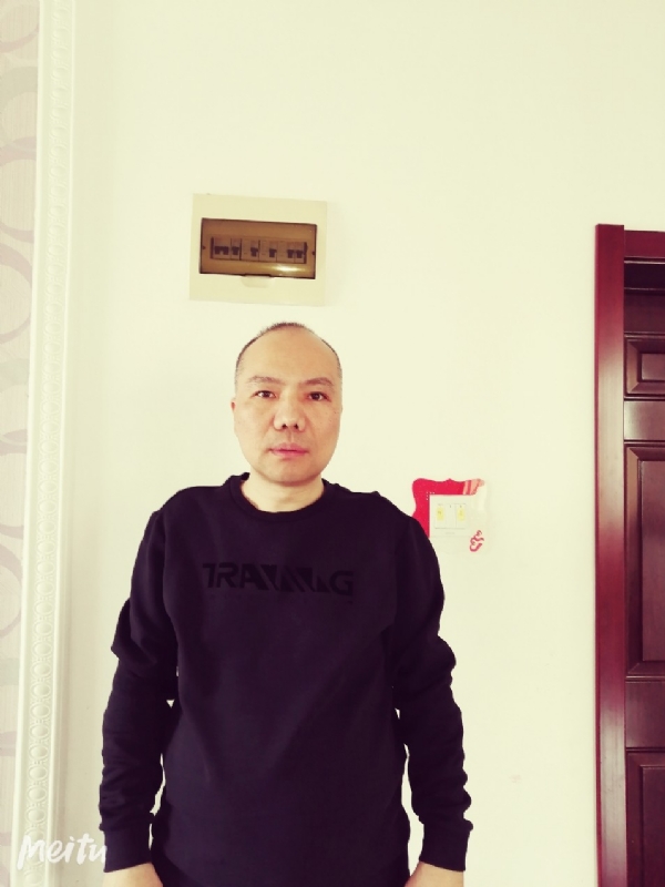 酒香四溢的第三张照片--唐山相亲服务中心