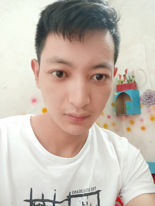 笑对人生的第一张照片--唐山相亲服务中心