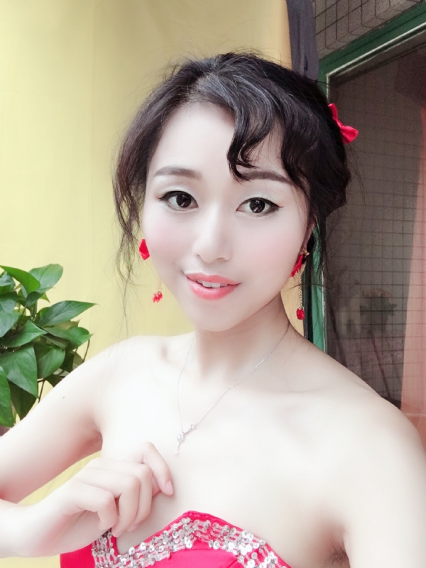 薇薇的第一张照片--唐山相亲服务中心