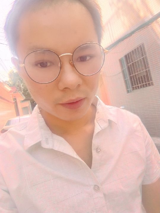 楠呐的第四张照片--唐山相亲服务中心