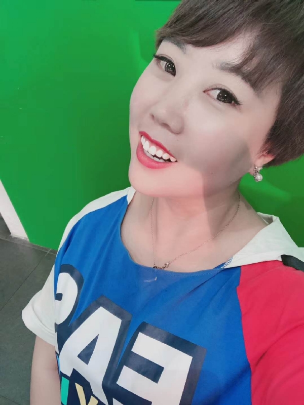 青青子衿的第一张照片--唐山相亲服务中心