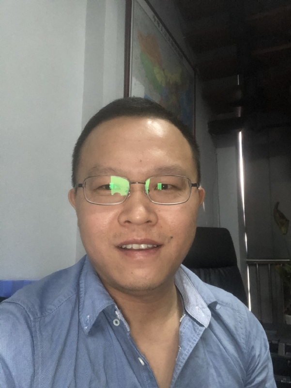 小吴的第一张照片--唐山相亲服务中心