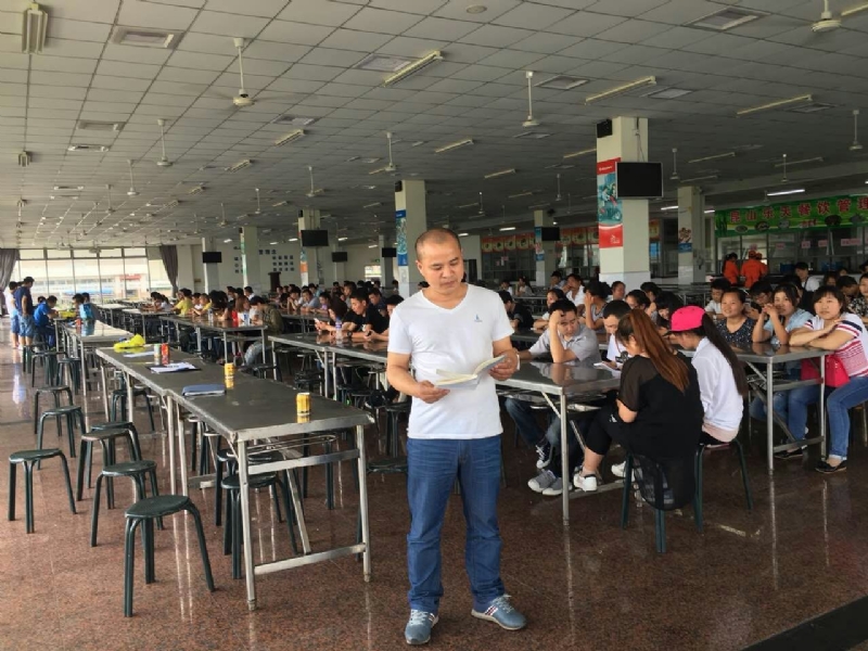 人在旅途的第二张照片--唐山相亲服务中心