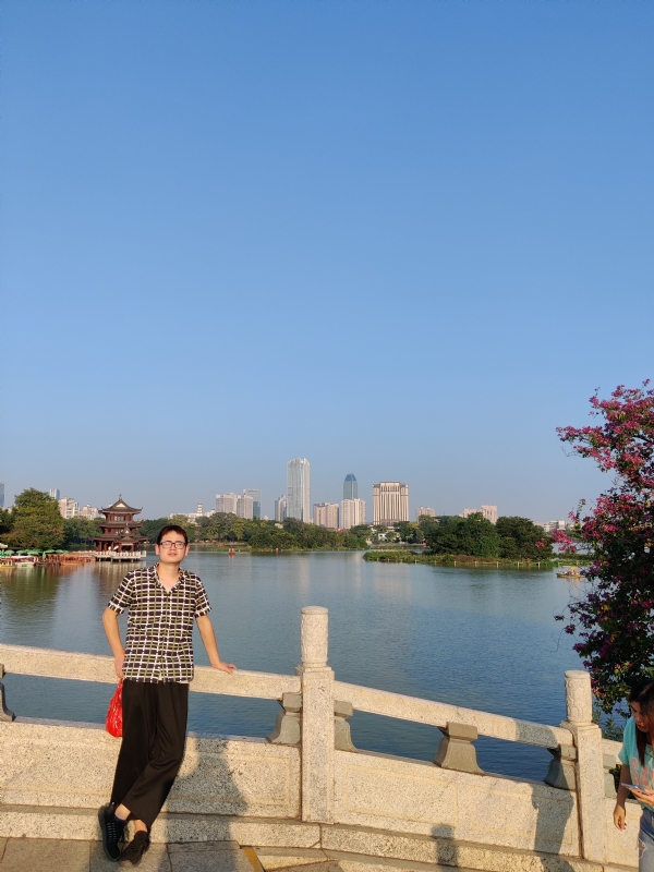 萍水相逢晏的第一张照片--唐山相亲服务中心