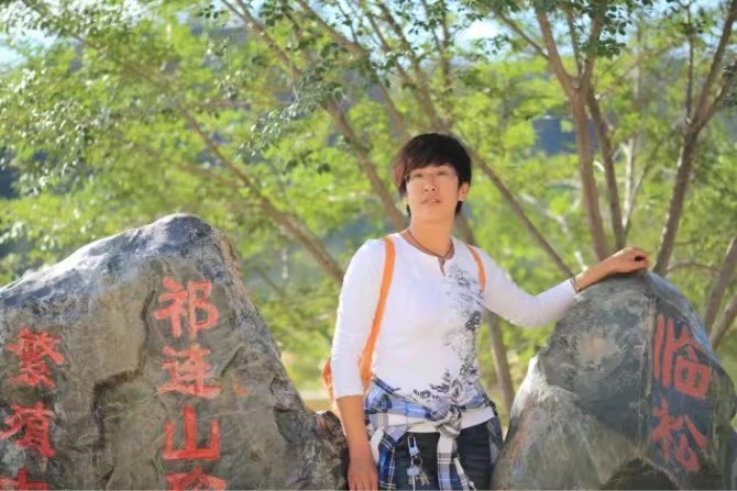 弱水河边青春草的第一张照片--唐山相亲服务中心