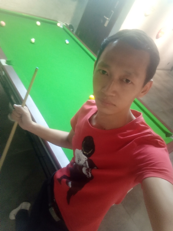 耳机分你一半的第一张照片--唐山相亲服务中心