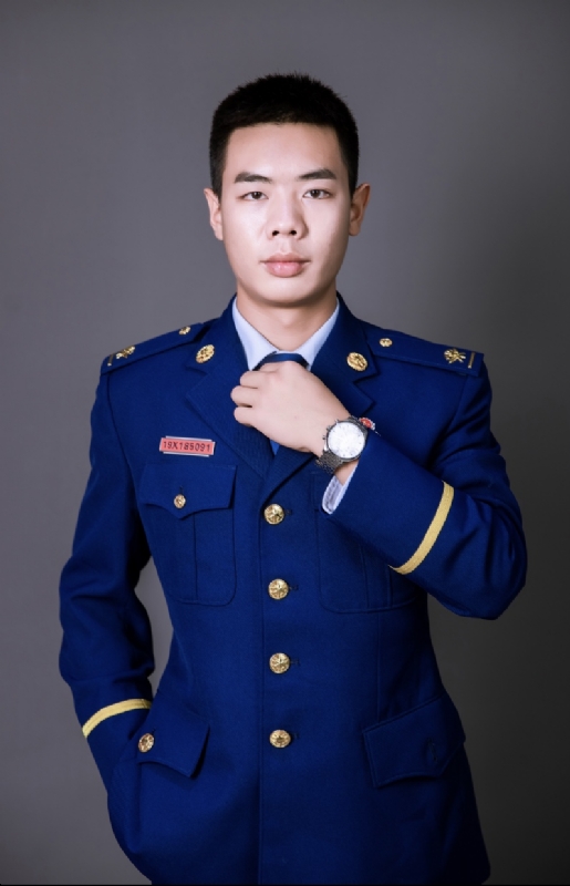 YANG的第一张照片--唐山相亲服务中心