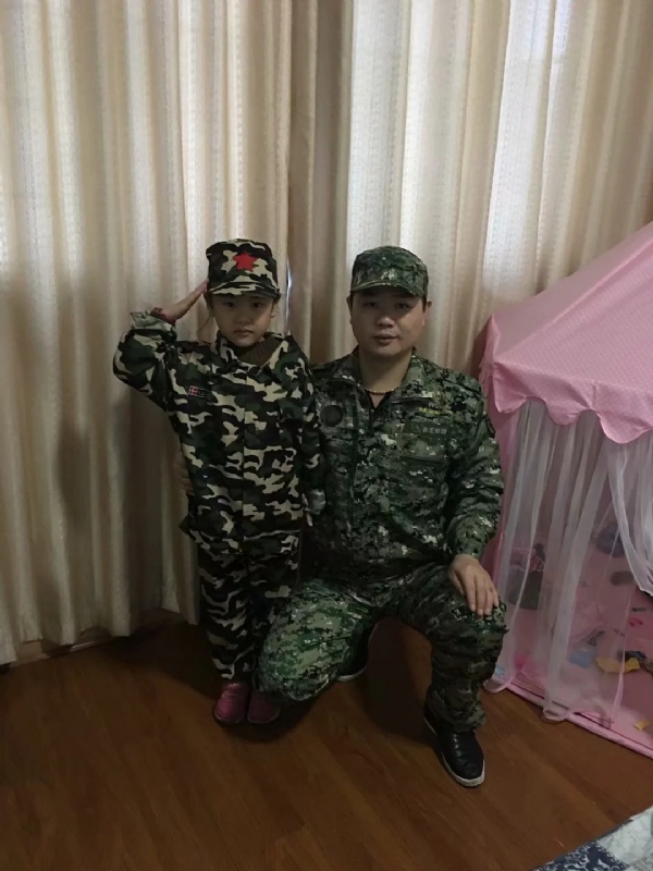 俗人的第一张照片--唐山相亲服务中心