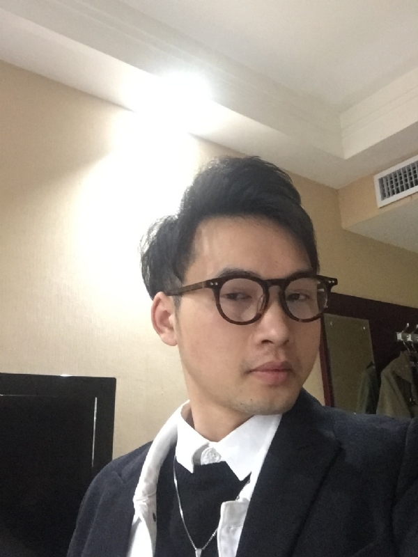 曾亮的第二张照片--唐山相亲服务中心