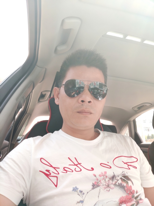 单身已久的第一张照片--唐山相亲服务中心