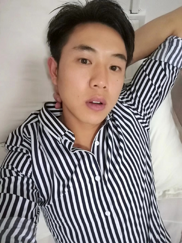 小雷的第二张照片--唐山相亲服务中心