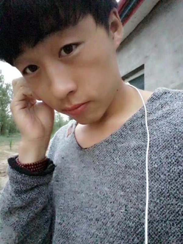 小胡的第一张照片--唐山相亲服务中心