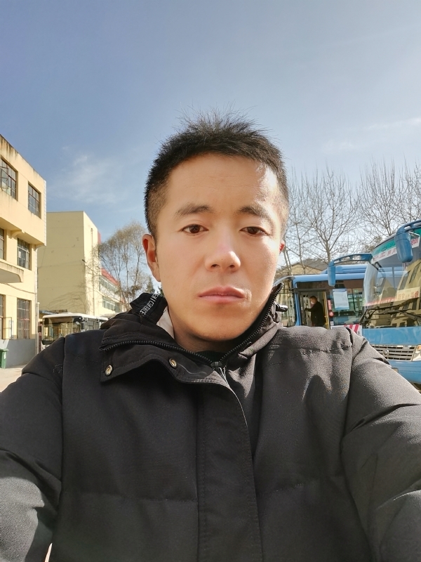 孤独的云的第二张照片--唐山相亲服务中心