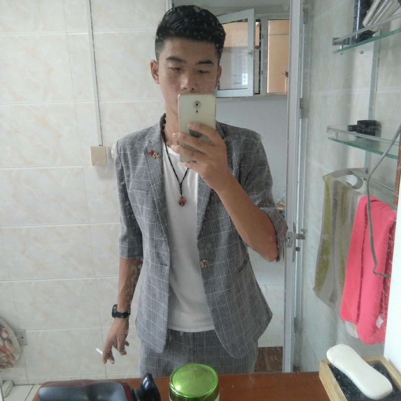 会淹死的鱼的第一张照片--唐山相亲服务中心