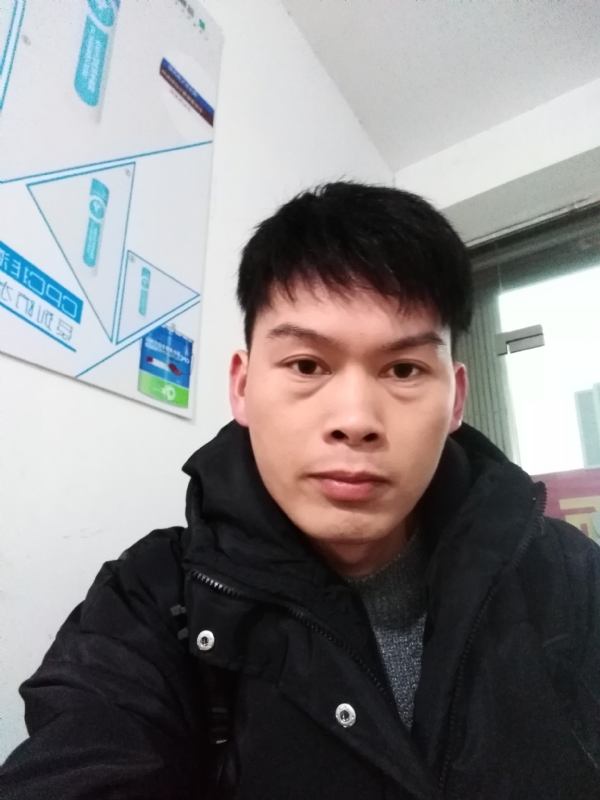 微笑的第一张照片--唐山相亲服务中心