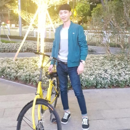 李伟的第一张照片--唐山相亲服务中心