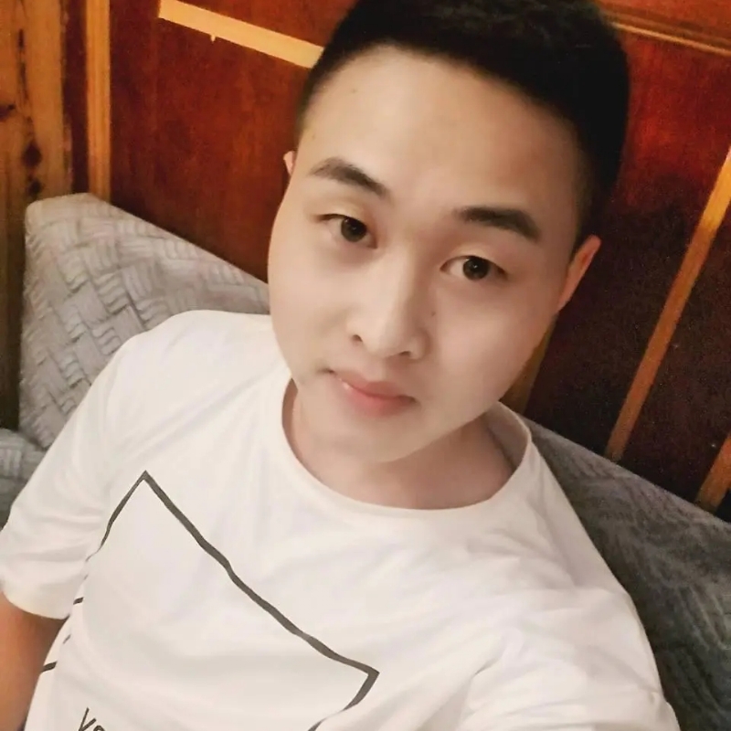 娃娃脸小爸爸的第一张照片--唐山相亲服务中心