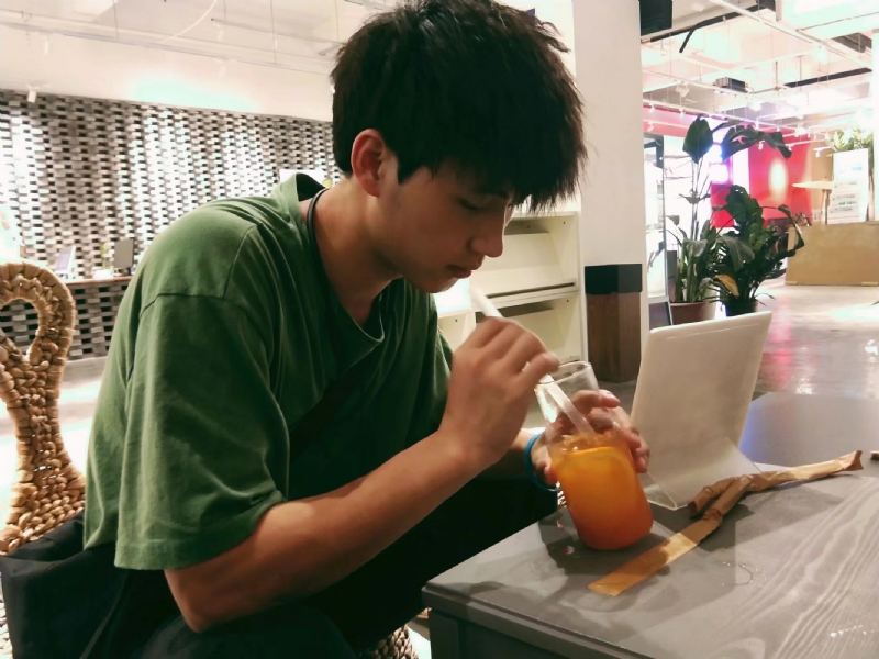 一花一世界的第二张照片--唐山相亲服务中心