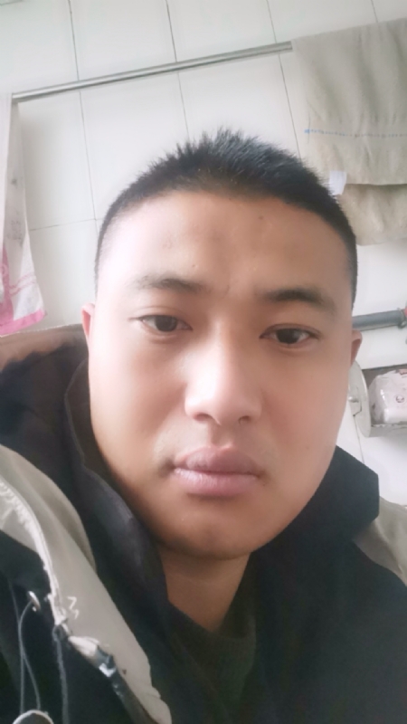 烟花再美不过瞬间的第一张照片--唐山相亲服务中心