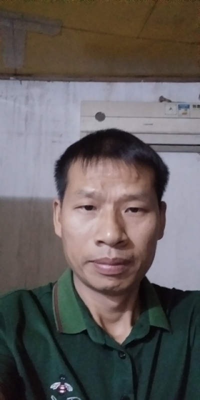 执着跋涉的第二张照片--唐山相亲服务中心