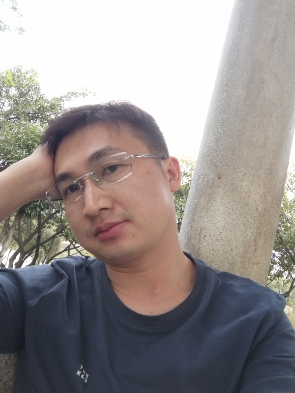 不如随风的第一张照片--唐山相亲服务中心