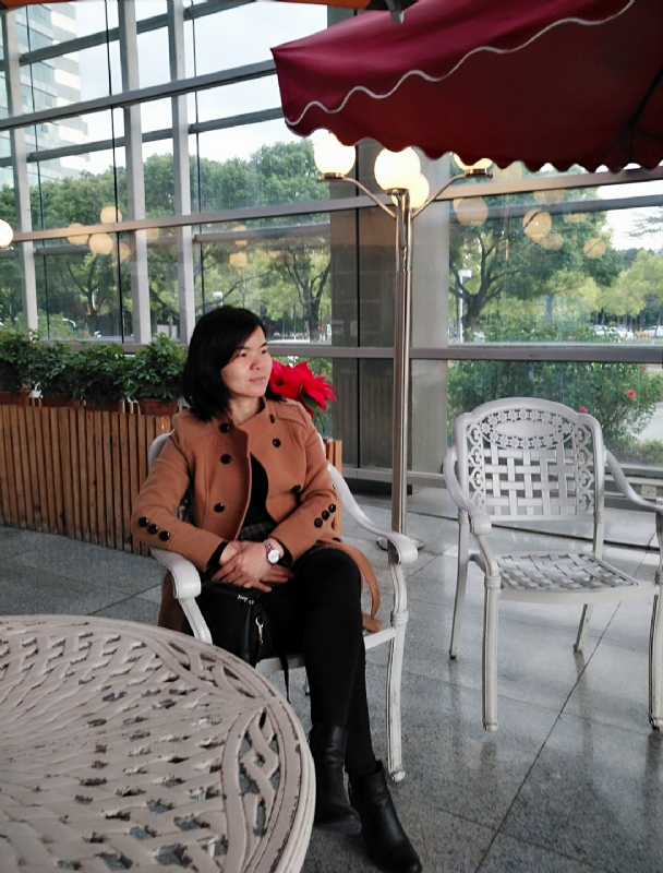 执迷不悔的第一张照片--唐山相亲服务中心