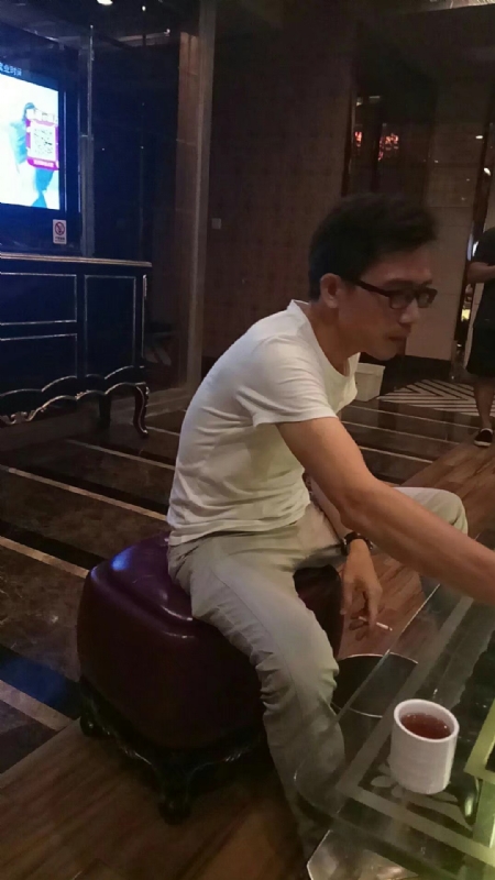 期待缘分的第一张照片--唐山相亲服务中心