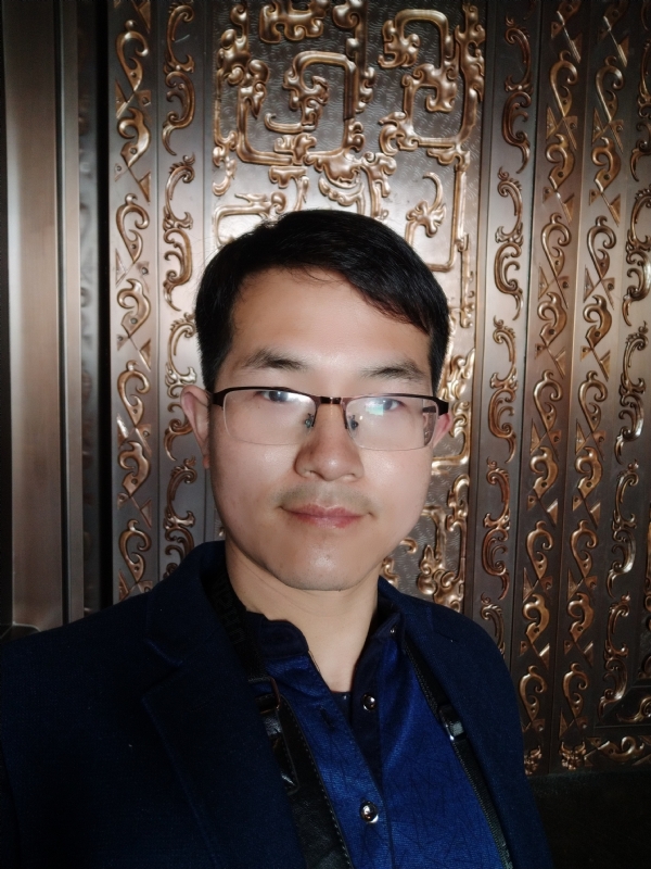 鹏鸟的第一张照片--唐山相亲服务中心