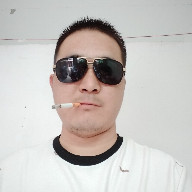 白伟伟的第一张照片--唐山相亲服务中心