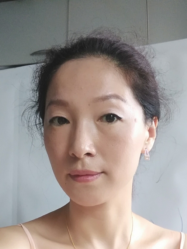 彼岸花的第一张照片--唐山相亲服务中心