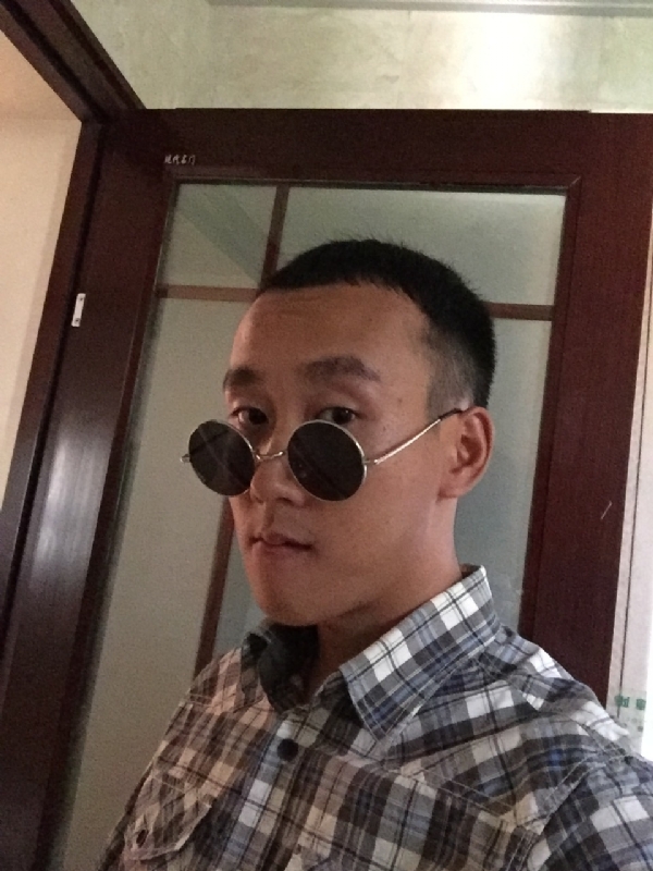 悲喜的第一张照片--唐山相亲服务中心