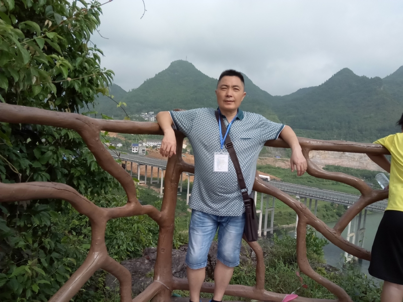 岁月无声的第一张照片--唐山相亲服务中心