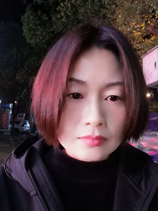 风中百合的第一张照片--唐山相亲服务中心