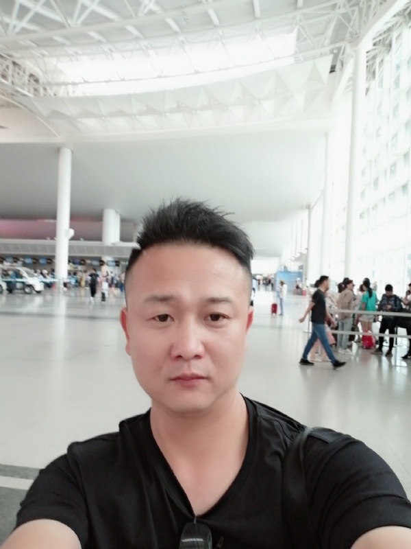 一叶知秋的第一张照片--唐山相亲服务中心