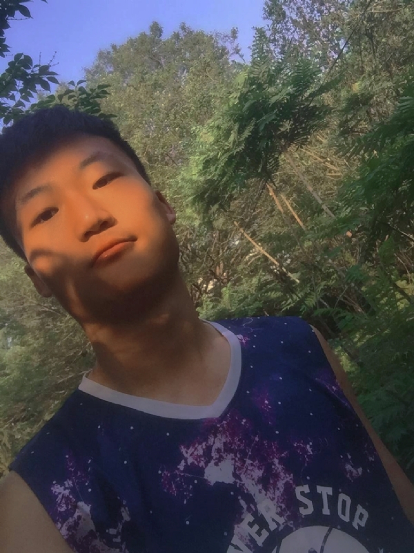 夏日的第一张照片--唐山相亲服务中心