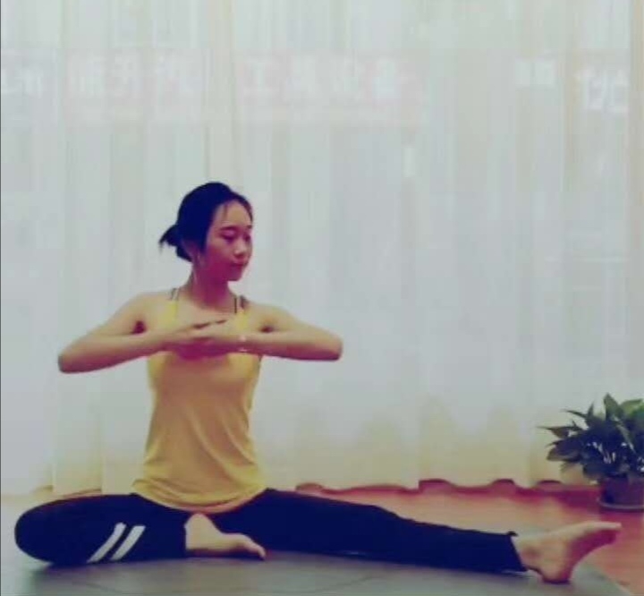 静静子的第一张照片--唐山相亲服务中心