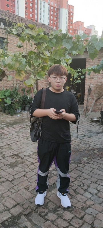 辛禹的第二张照片--唐山相亲服务中心