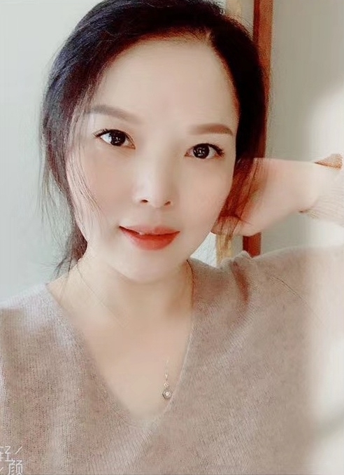 百荷的第一张照片--唐山相亲服务中心