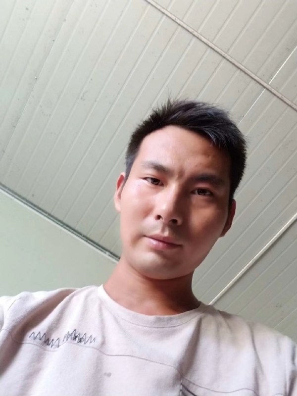 快乐肥宅水的第一张照片--唐山相亲服务中心