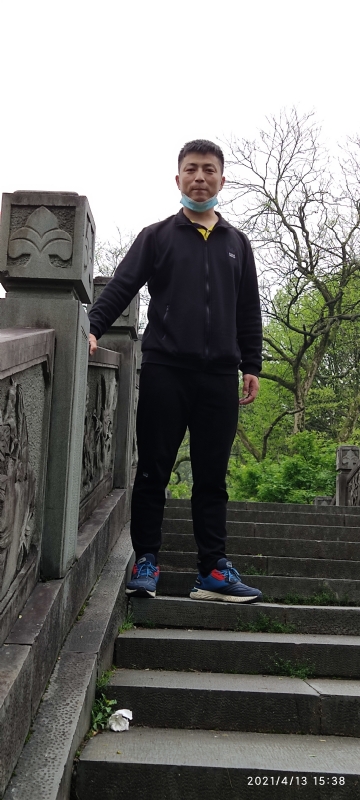 翁的第一张照片--唐山相亲服务中心